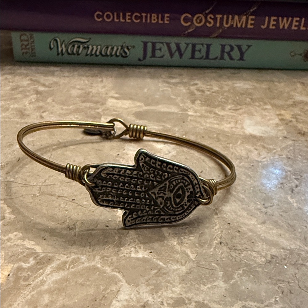 L&B gold wire and Silvertone Hamsa cuff bracelet with evil eye center